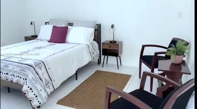 14246 Sw 21 St Ter, House other with 5 bedrooms, 3 bathrooms and null parking in Miami FL | Image 15