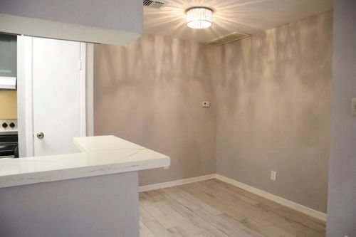 apt-25-10912 Gulf Fwy, Houston, TX, 77034-2425 | Card Image