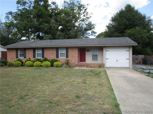 1421 Berkshire Rd, Fayetteville, NC, 28304-3513 | Card Image