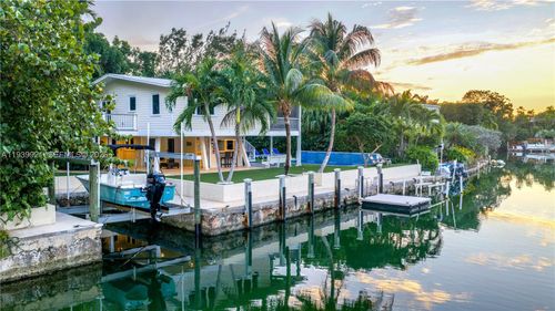 150 Rushton Ln, Tavernier, FL, 33070-3015 | Card Image