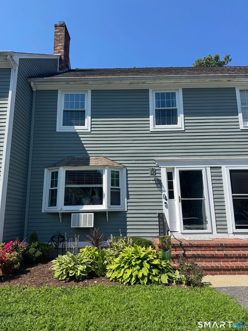 d4-611 Ocean Ave, New London, CT, 06320-4428 | Card Image