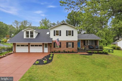 6939 Wick Ln, ROCKVILLE, MD, 20855-1962 | Card Image