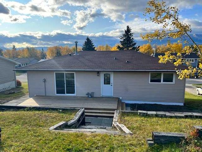 10250 97 Avenue, Home with 3 bedrooms, 2 bathrooms and 2 parking in Grande Cache AB | Image 18
