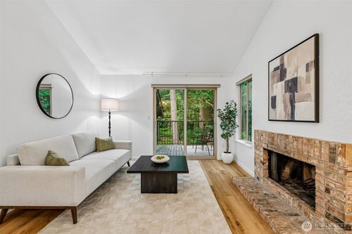 14-d-8111 145th Court Ne, Redmond, WA, 98052 | Card Image
