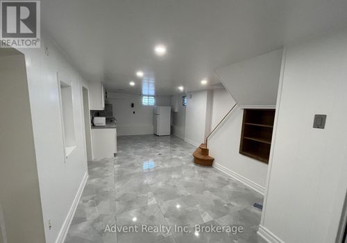 bsmt-345 Centre St E, Richmond Hill, ON, L4C1B3 | Card Image