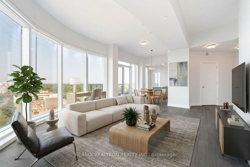 1305-2525 Bathurst St, Toronto, ON, M6B2Y9 | Card Image