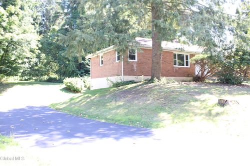 8 Zelenke Dr, Wynantskill, NY, 12198-8614 | Card Image