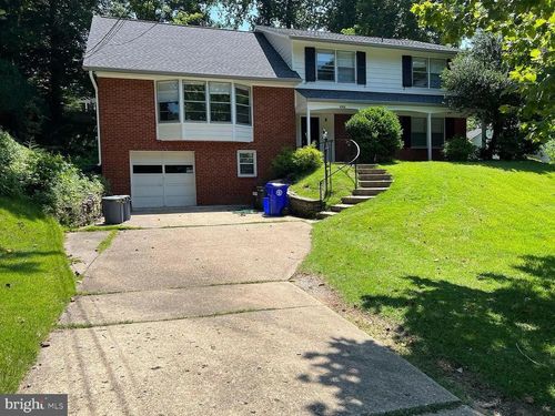 6901 Millwood Rd, BETHESDA, MD, 20817-6061 | Card Image