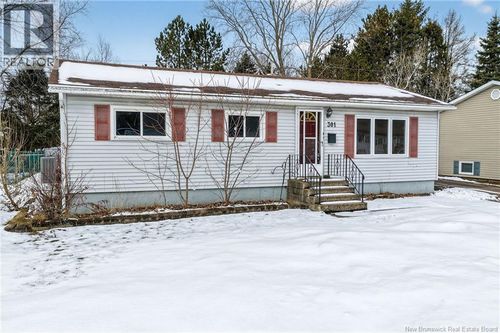 301 Buckingham Ave, Riverview, NB, E1B2P4 | Card Image