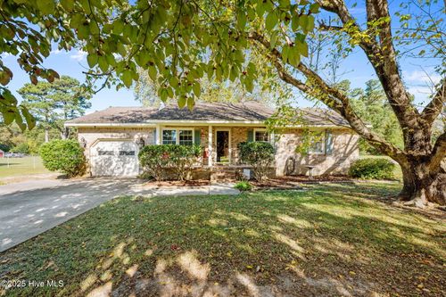 600 W Grantham Rd, New Bern, NC, 28562-7028 | Card Image