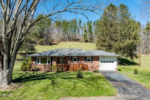 2584 Highway 67 W, Mountain City, TN, 37683-6005 | Card Image