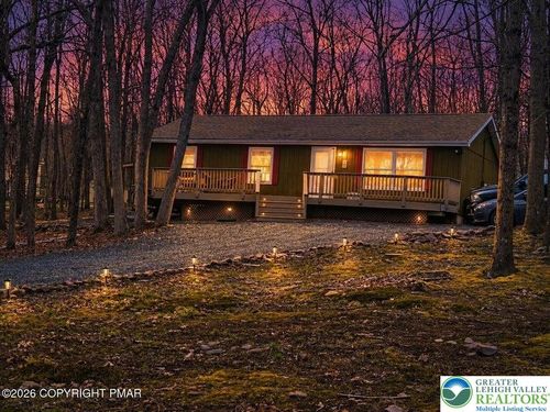 132 Circle Dr, ALBRIGHTSVILLE, PA, 18210-7724 | Card Image