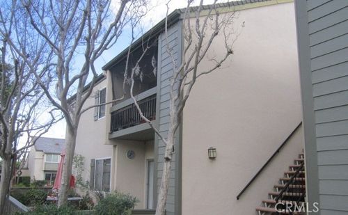 e15-25735 Hogan Dr, Valencia, CA, 91355-2869 | Card Image