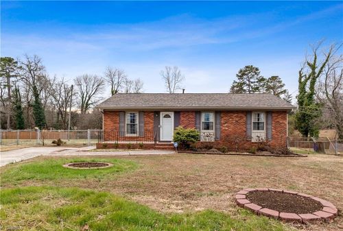 4030 Menfreya Ct, Winston Salem, NC, 27106-1811 | Card Image