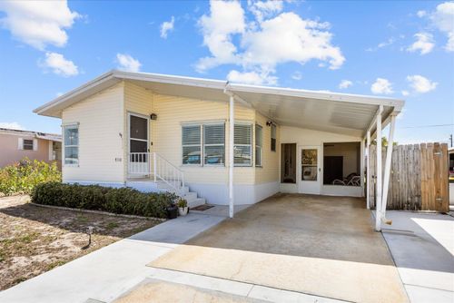 8110 Se Eagle Ave, Hobe Sound, FL, 33455-4566 | Card Image