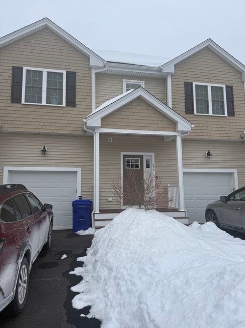 unit-b-10 Dora Dr, Taunton, MA, 02780-5417 | Card Image