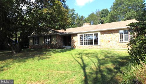 2734 Old Cedar Grove Rd, Broomall, PA, 19008-1039 | Card Image