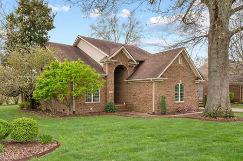 911 Cabernet Dr, Berea, KY, 40403 | Card Image