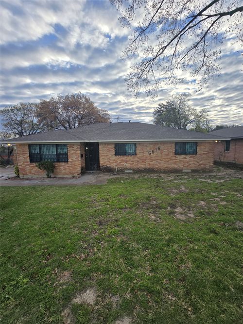 5616 Grassy Ridge Trl, Dallas, TX, 75241-1901 | Card Image