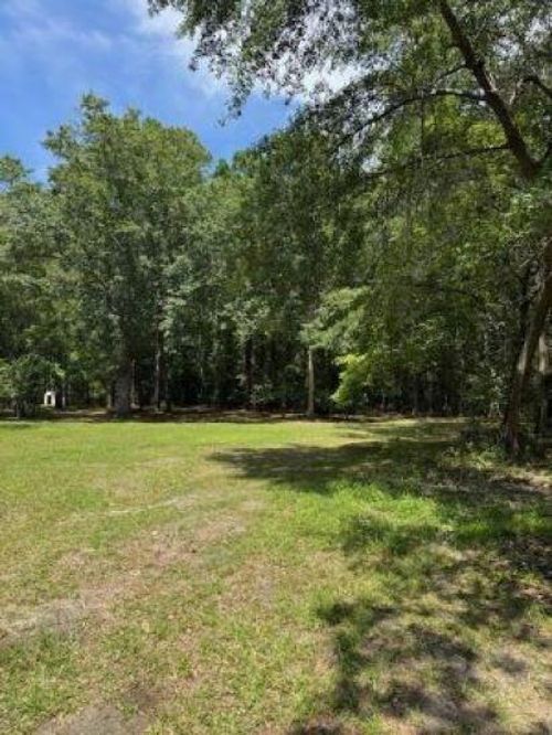 133 Rutledge Dr, Eutawville, SC, 29048-9194 | Card Image