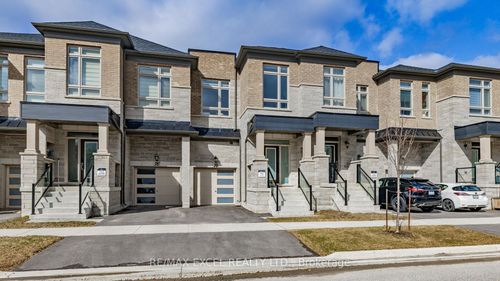 74 Tempel St, Richmond Hill, ON, L4E1K6 | Card Image