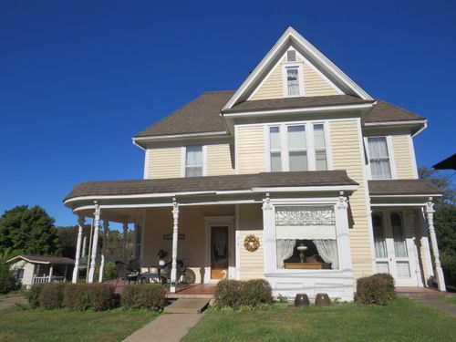 515 Park Ave, Galena, IL, 61036-2311 | Card Image