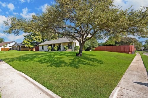 1725 Arvada Dr, Richardson, TX, 75081-2133 | Card Image