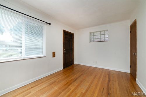 3627 Ohio Ave, Saint Louis, MO, 63118-3915 | Card Image