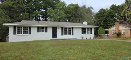 2814 Claiborne Rd Nw, Huntsville, AL, 35810-3205 | Card Image