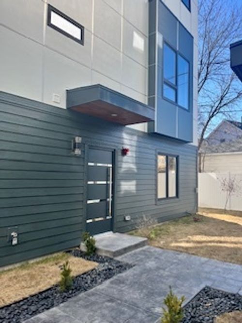 7453 Washington St, Forest Park, IL, 60130-1507 | Card Image