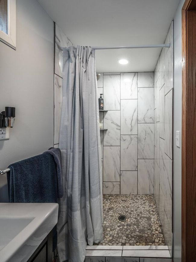 5415 Lincoln St Hampton MN-large-038-032-Bathroom-752x1000-72dpi.jpg | Image 28