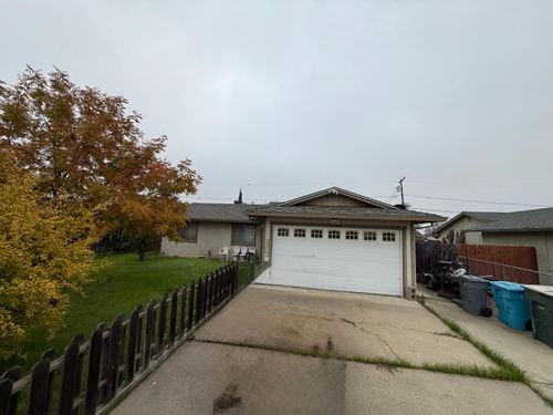 1534 Derek Dr, Olivehurst, CA, 95961-7456 | Card Image