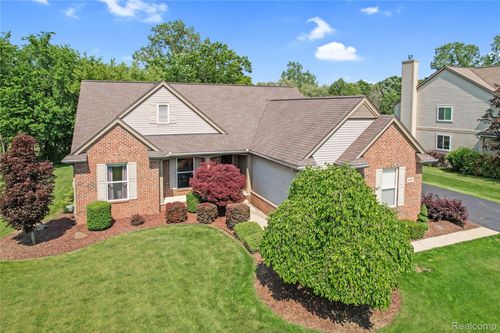 1267 Chemung Forest Dr, Howell, MI, 48843-7183 | Card Image