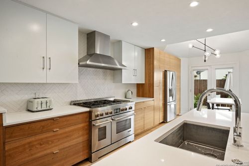 3467 River Way, San Antonio, TX, 78230-2518 | Card Image