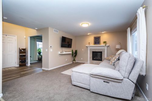 16587 Jessica Ln, Romulus, MI, 48174-3319 | Card Image