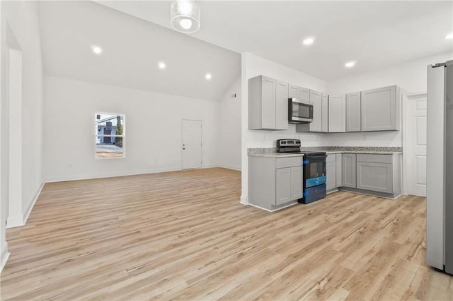 30 Moore Ave, House other with 3 bedrooms, 2 bathrooms and 2 parking in Toccoa GA | Image 6
