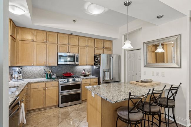 13_633_Dayton_Ave_Unit_413_mls.jpg | Image 10