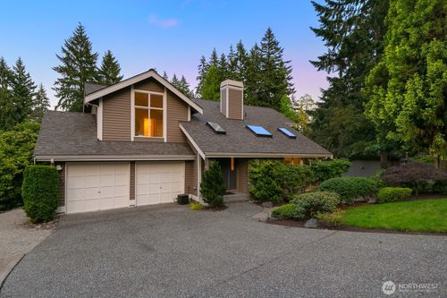 11404 Ne 103rd Street, Kirkland, WA, 98033 | Card Image