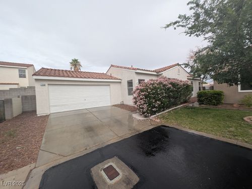 7349 Misty Glow Ct, Las Vegas, NV, 89131-8202 | Card Image