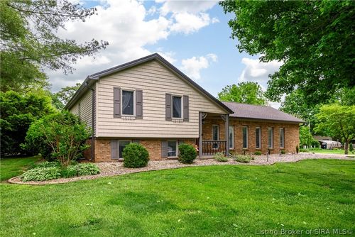 8512 Falcon Rd, Charlestown, IN, 47111-8404 | Card Image