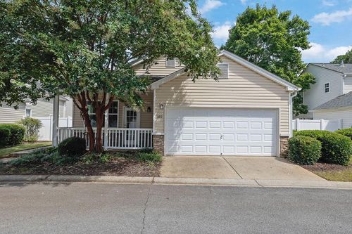 570 W Oaks Dr, Woodstock, GA, 30188-7367 | Card Image