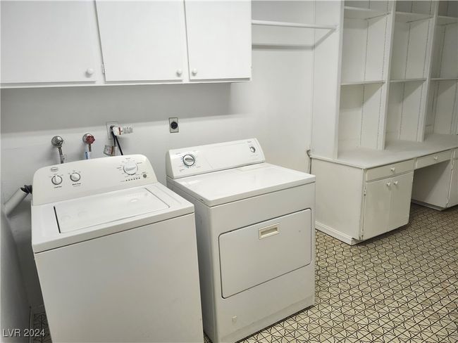 3137 Asoleado Cir, Townhouse with 3 bedrooms, 2 bathrooms and null parking in Las Vegas NV | Image 32