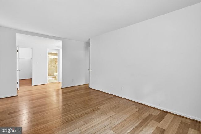 APT-102 - 5920 Cove Landing Rd, Condo with 2 bedrooms, 2 bathrooms and null parking in BURKE VA | Image 11
