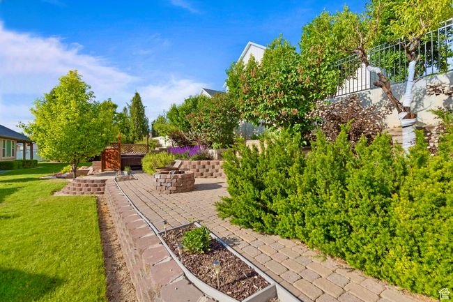 1092 470, House other with 5 bedrooms, 3 bathrooms and 2 parking in Providence UT | Image 23