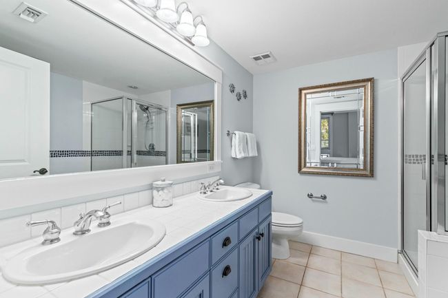 Primary Bathroom | Image 14