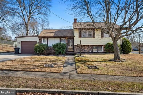 748 Dartmouth Dr, WENONAH, NJ, 08090-1009 | Card Image