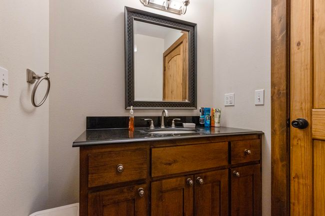 Downstairs bathroom #4 | Image 44