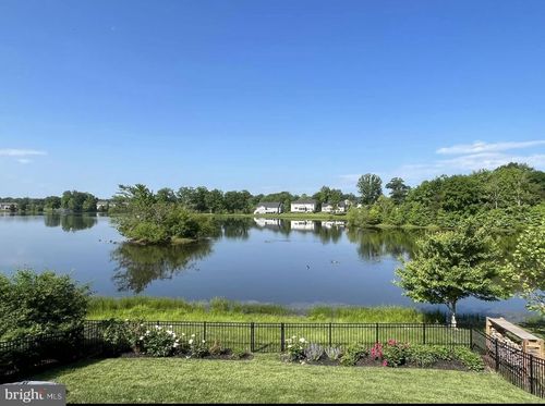 7126 Lake Dr, WARRENTON, VA, 20187-2504 | Card Image