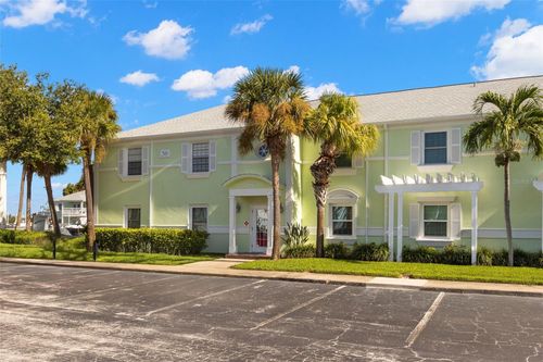 apt-b-5243 Beach Dr Se, ST PETERSBURG, FL, 33705-4880 | Card Image