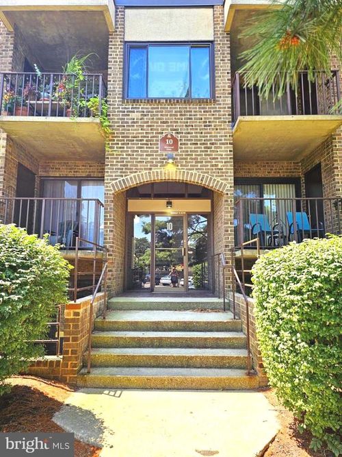 apt-10-10 Silverwood Cir, ANNAPOLIS, MD, 21403-3457 | Card Image